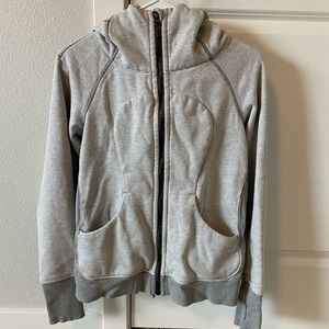 Lululemon Full Zip Sweatshirt - Size 6 - Pre-loved!